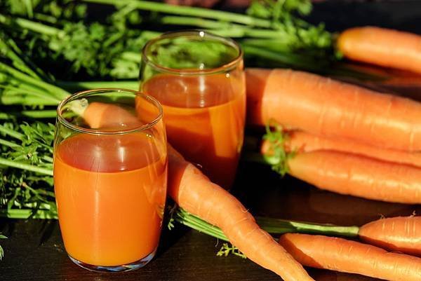 agriculture-breakfast-carrot-juice-162670.jpg