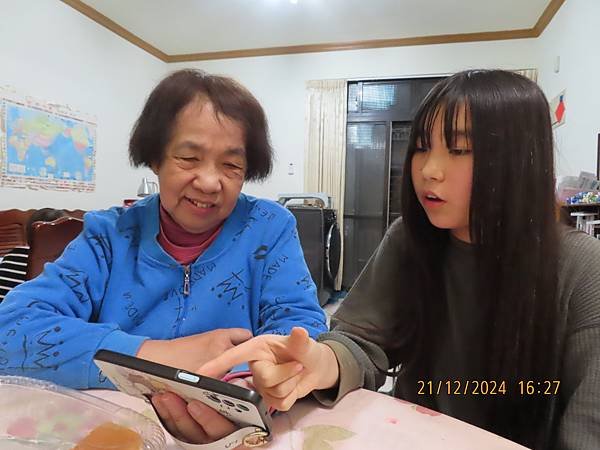 寶貝成長日記(七百五十三)冬至，阿嬤到~