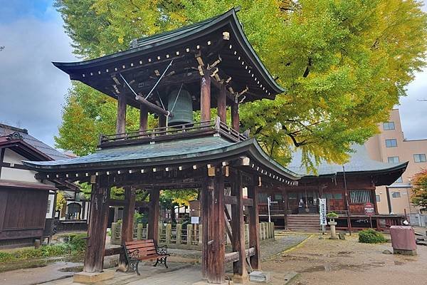 日本北陸7日遊4，飛驒國分寺及宮川朝市