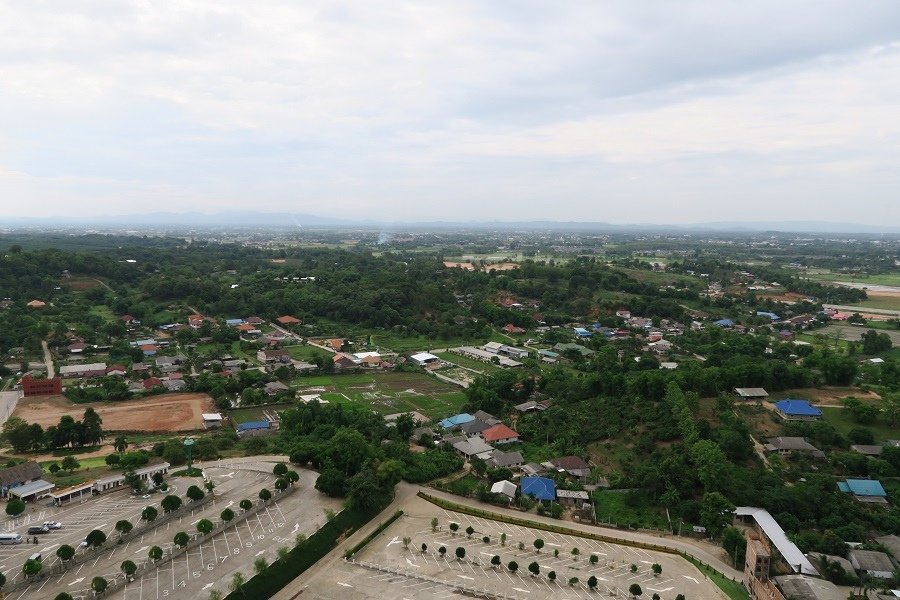 วัดห้วยปลากั้ง Wat Huay Pla Kang匯巴狂寺