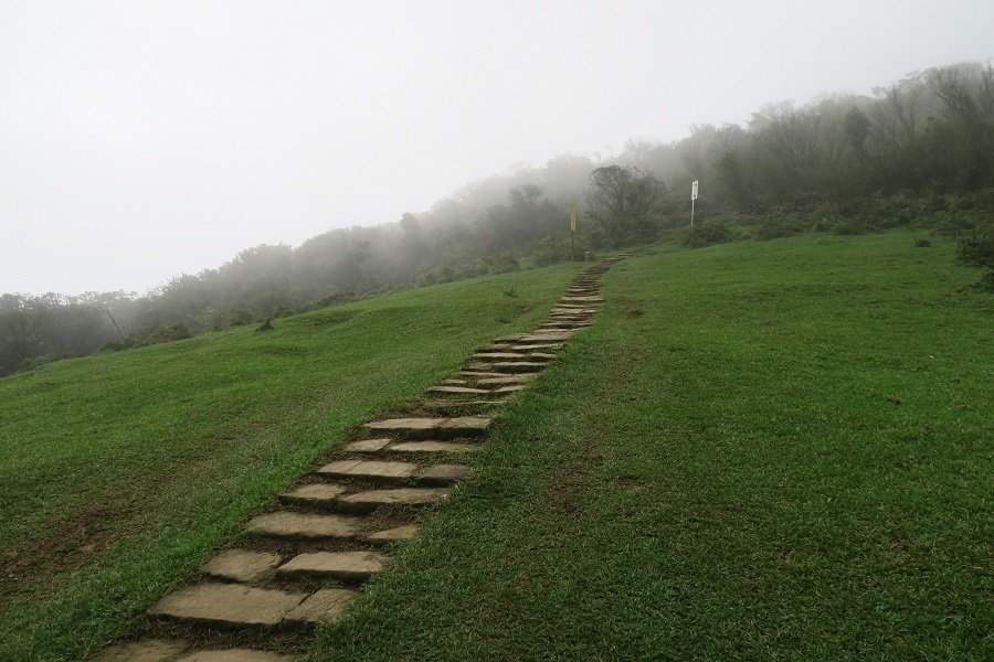 頂山石梯嶺步道