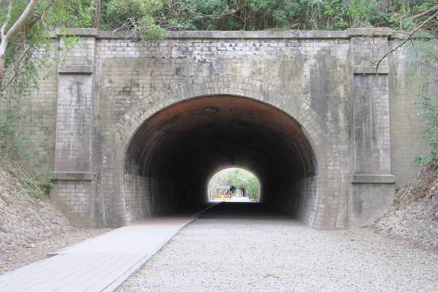 崎頂子母隧道