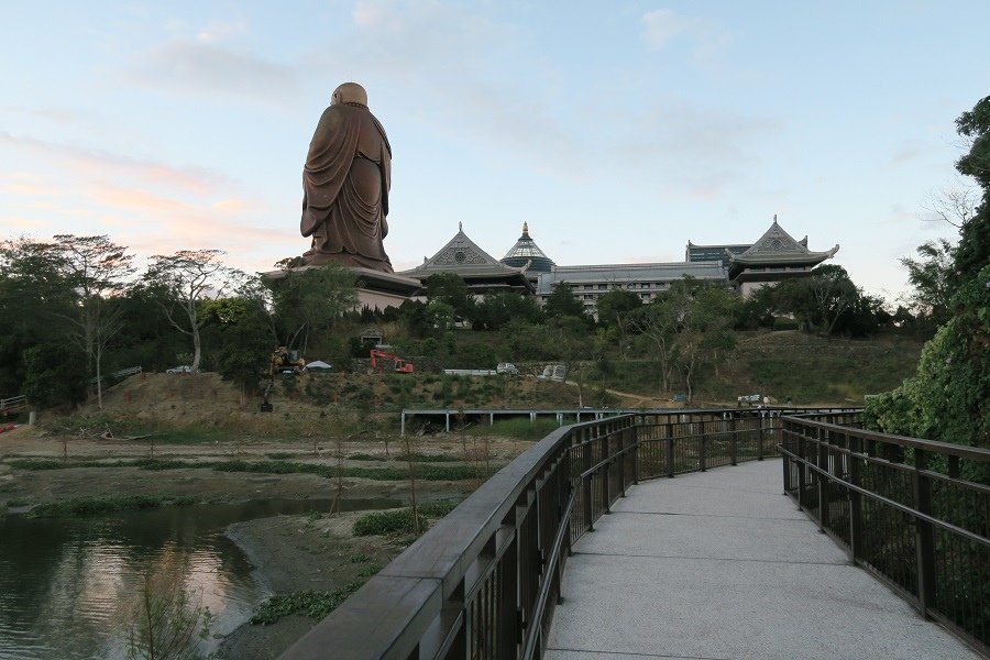 峨眉湖