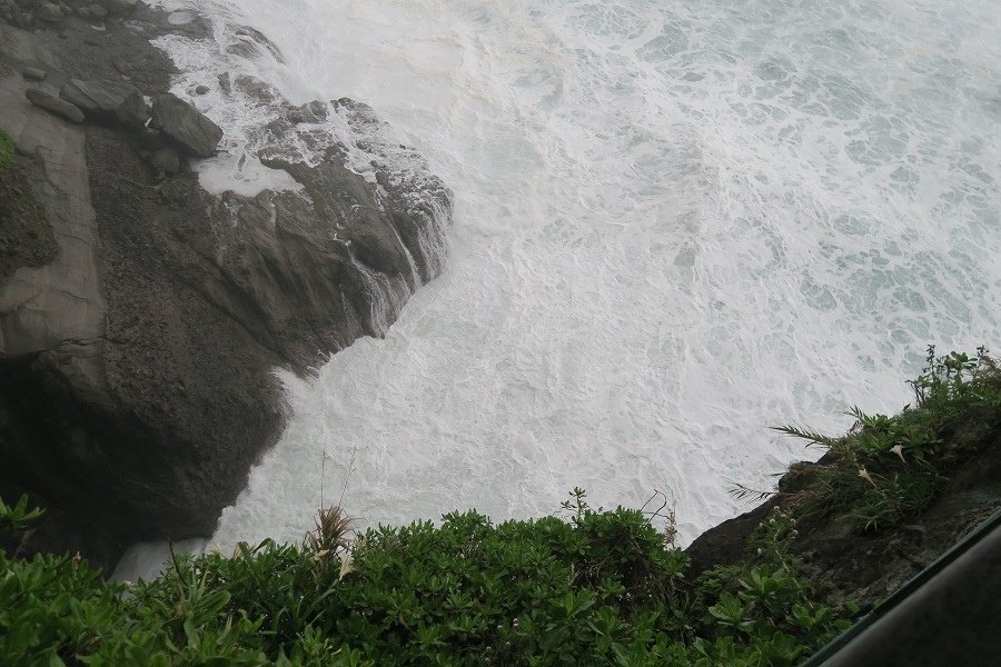 親不知子海上古道