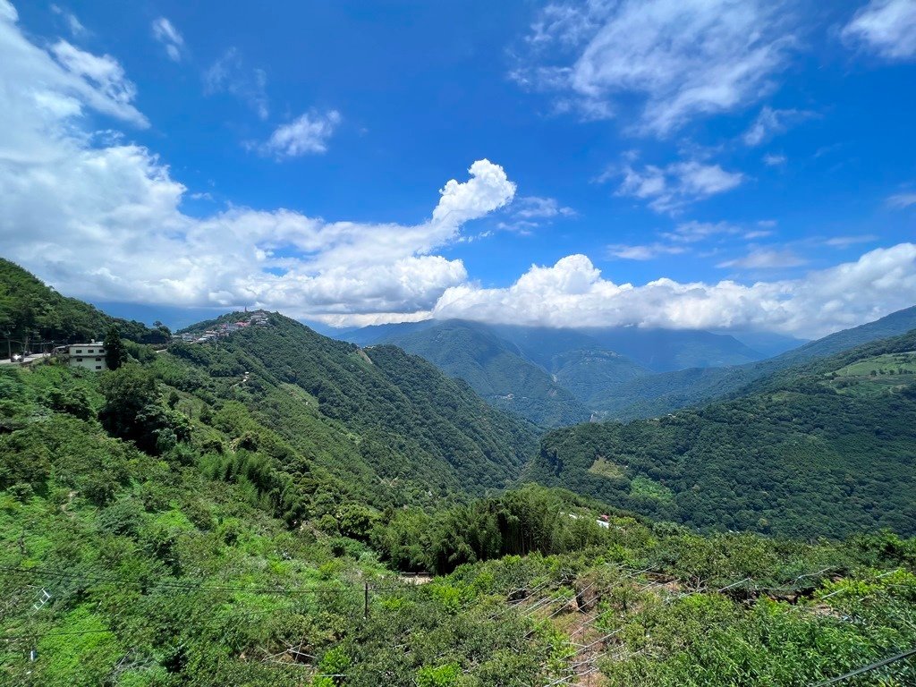 拉拉山