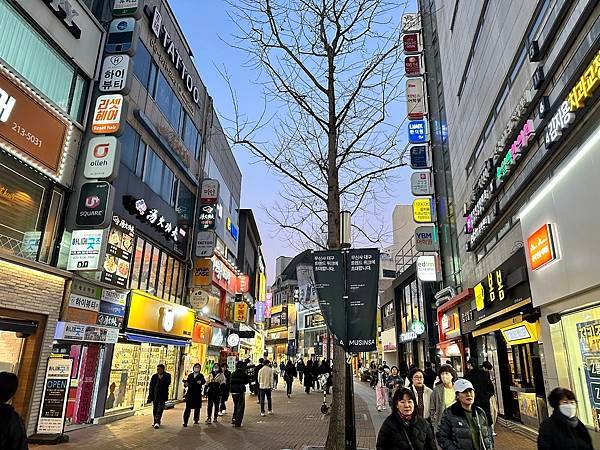 2024韓國釜山過新年-大邱一日遊東城路商圈\巨松燉排骨\東