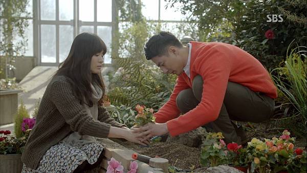 (130220.SBS.그 겨울, 바람이 분다.E04.HDTV.EXTRA.ts)[00.18.06.618]