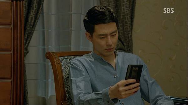 (그 겨울, 바람이 분다.E13.130321.HDTV.H264.720p-HANrel.avi)[00.08.29.743]