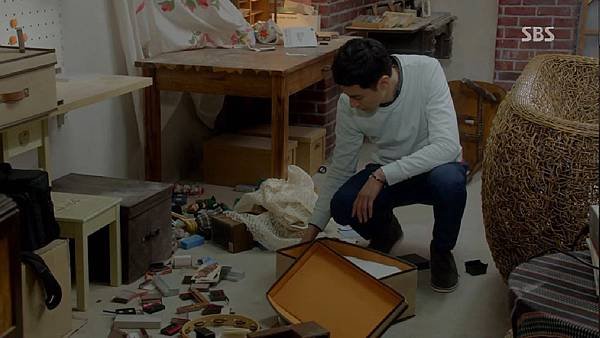 (그 겨울, 바람이 분다.E13.130321.HDTV.H264.720p-HANrel.avi)[00.22.56.810]