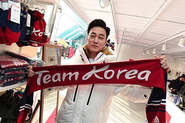 사본_-사진2_소지섭,_“팀코리아의_선전을_응원합니다”.jpg