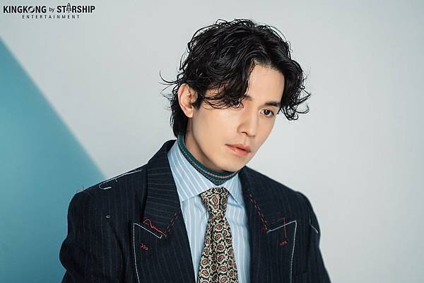190911_이동욱_화보_에스콰이어_109_작업.jpg