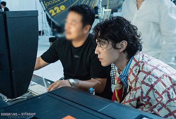 190911_이동욱_화보_에스콰이어_140_작업.jpg