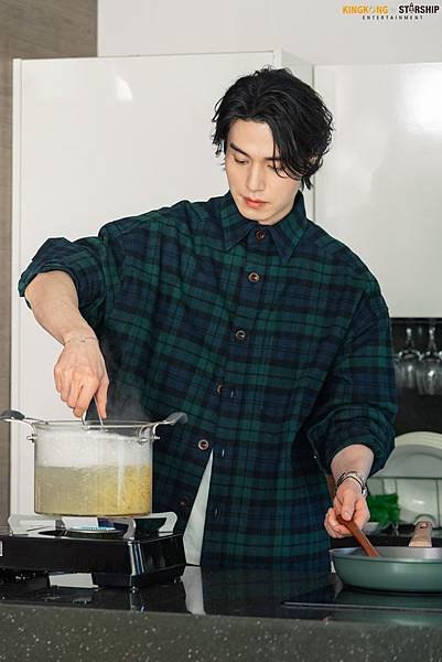 이동욱_(25).jpg