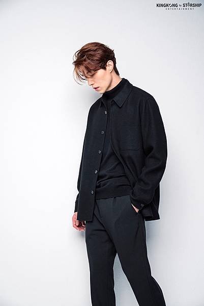 200824_이동욱_화보_퍼스트룩_097_작업.jpg