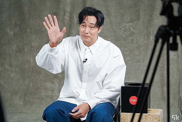 24_싱글즈.jpg