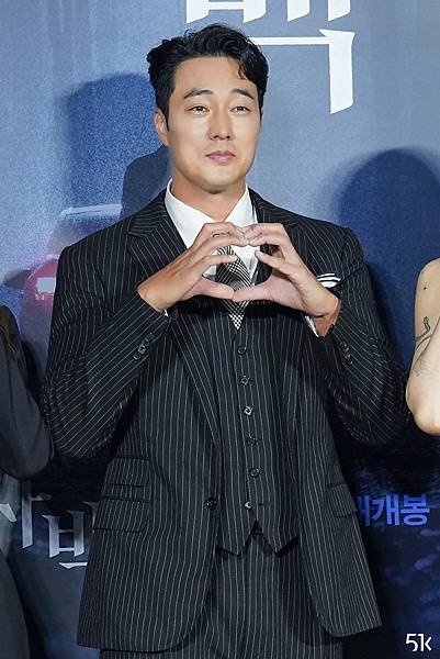 제작보고회06.jpg