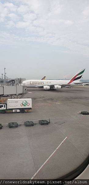 EK A380.jpg