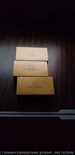 GODIVA CHOCOLATE.jpg