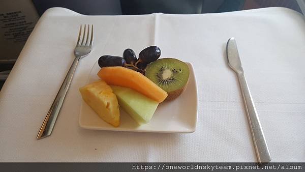 FRUITS N CHEESE.jpg