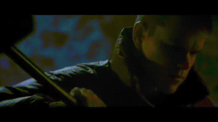 傑森包恩.gif
