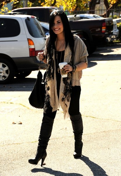 110128 Demi Lovato