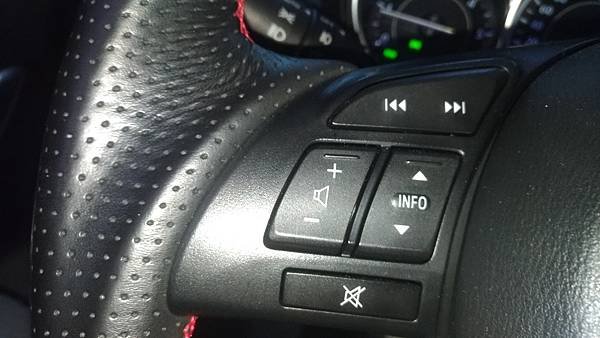 MAZDA 6安裝SONY XAV-AX1000車機/IPH