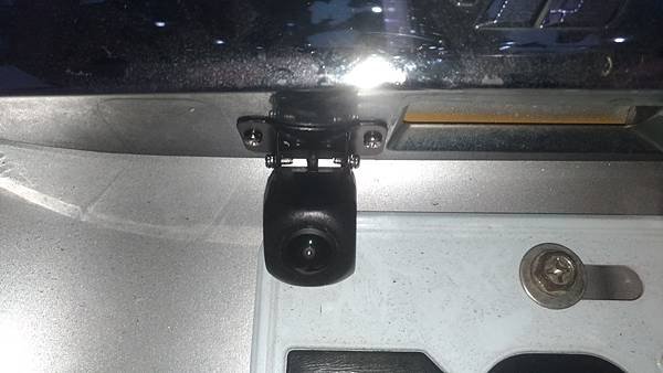 TOYOTA WISH安裝JHY 8核心安卓導航車機+夜視高