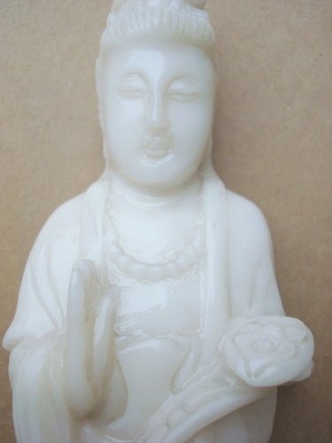 和闐羊脂白玉 帶皮色籽料 觀世音菩薩