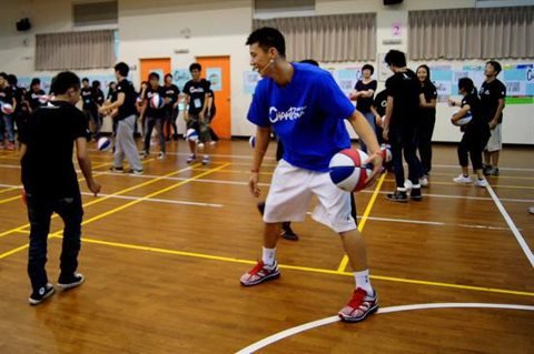 2012.08.06 林書豪 新竹教原住民打籃球