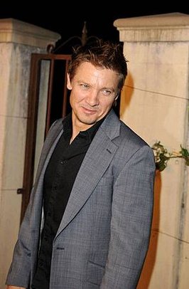 Jeremy Renner (23).jpg