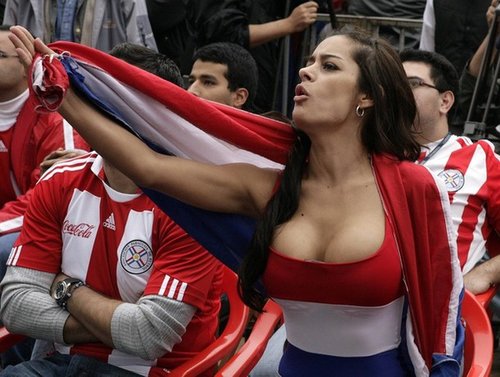 Larissa-Riquelme-Paraguay-World-Cup-Fan-7.jpg