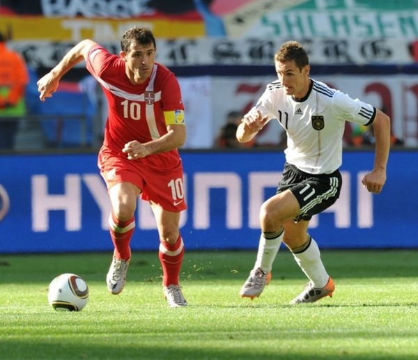 2bf7ccbb2088a7caeaa30484c665e239-getty-fbl-wc2010-match21-ger-srb.jpg