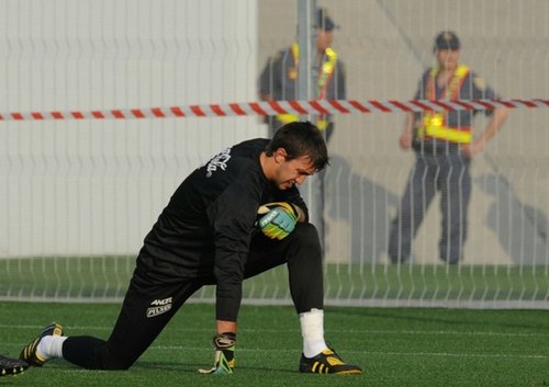039d984644c3952376dd754f55d28fda-getty-fbl-wc2010-uru-training.jpg