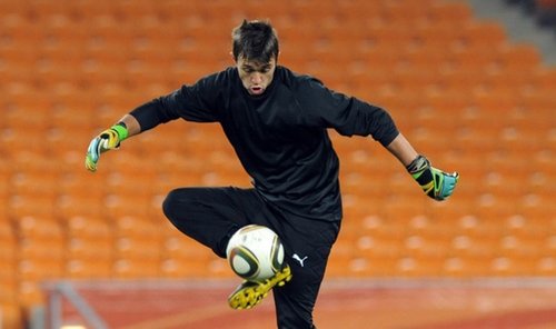 f2e891279e4dbf02c3c0c1b239bac496-getty-fbl-wc2010-uru-training.jpg