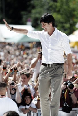 JOACHIM LOW (18).jpg