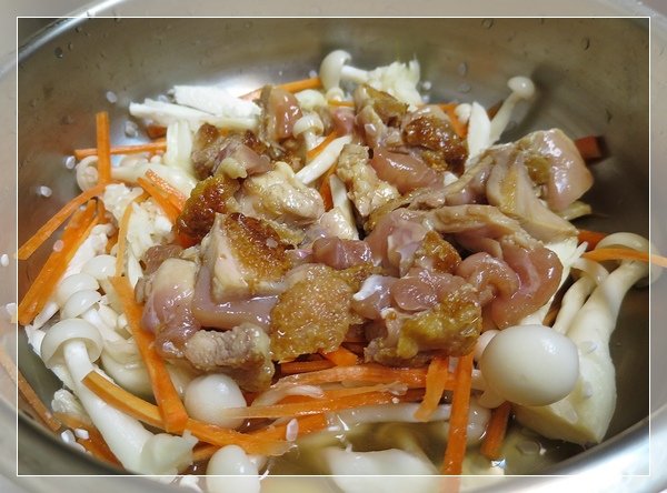 雞肉菇菇炊飯4