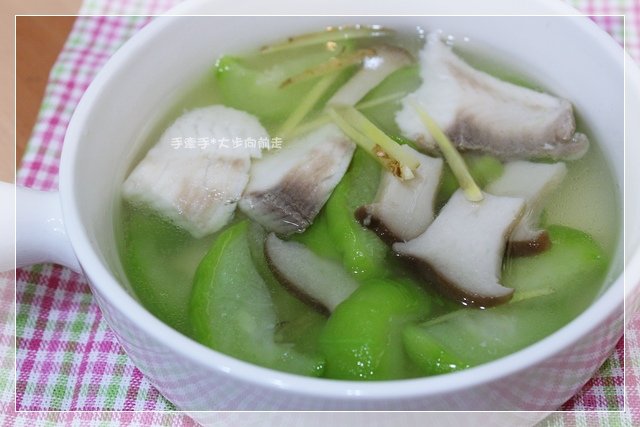 絲瓜鮮菇魚片湯1