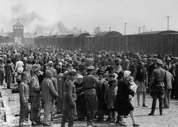 birkenau_ramp