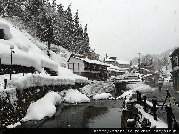 2016冬日本D6.1 銀山溫泉．下大雪超美．藤屋．早餐