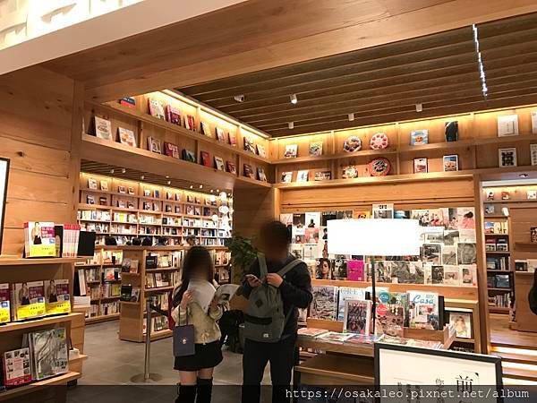 蔦屋書店 TSUTAYA BOOKSTORE 信義店 WIR