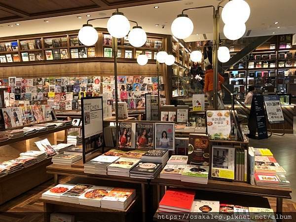 蔦屋書店 TSUTAYA BOOKSTORE 松山站前店