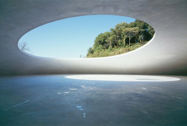 teshima-artmuseum_kv_thumb_01_pc.jpg