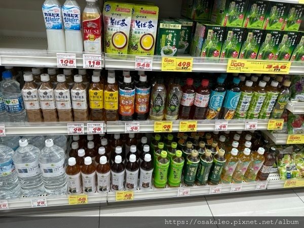 23日本D1.10 藥妝店買飲料、大創買零食