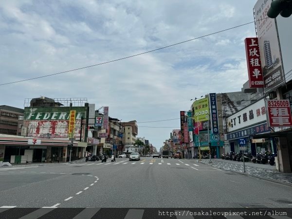 花蓮半日遊！星巴克花蓮理想門市+玉里橋頭臭豆腐+炸彈蔥油餅