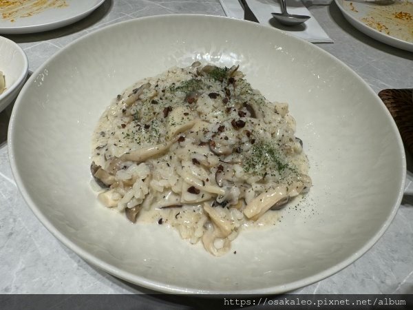 【食記】小小樹食 米其林必比登 (忠孝三越鑽石塔)