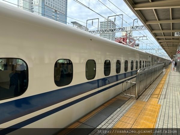 23日本D14.1 硬的要命的東海道新幹線列車上販售的冰淇淋