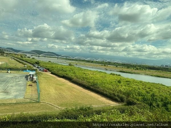 23日本D14.1 硬的要命的東海道新幹線列車上販售的冰淇淋