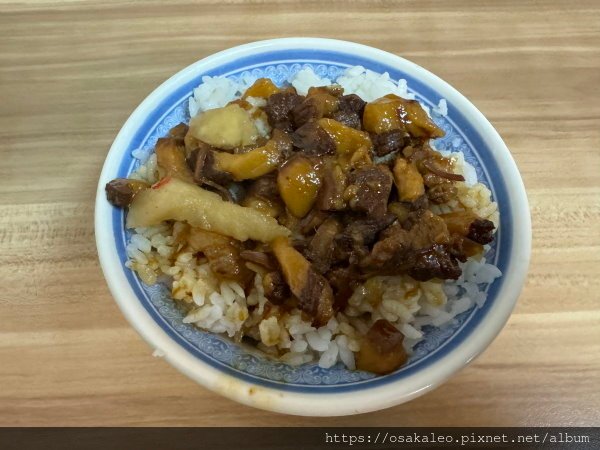 【食記】施家麻油腰花 魯肉飯、麻油雞湯 (台北)