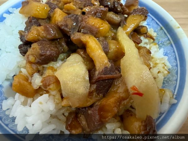 【食記】施家麻油腰花 魯肉飯、麻油雞湯 (台北)