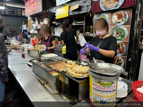 【食記】王家菜頭粿糯米腸 (台中第二市場)